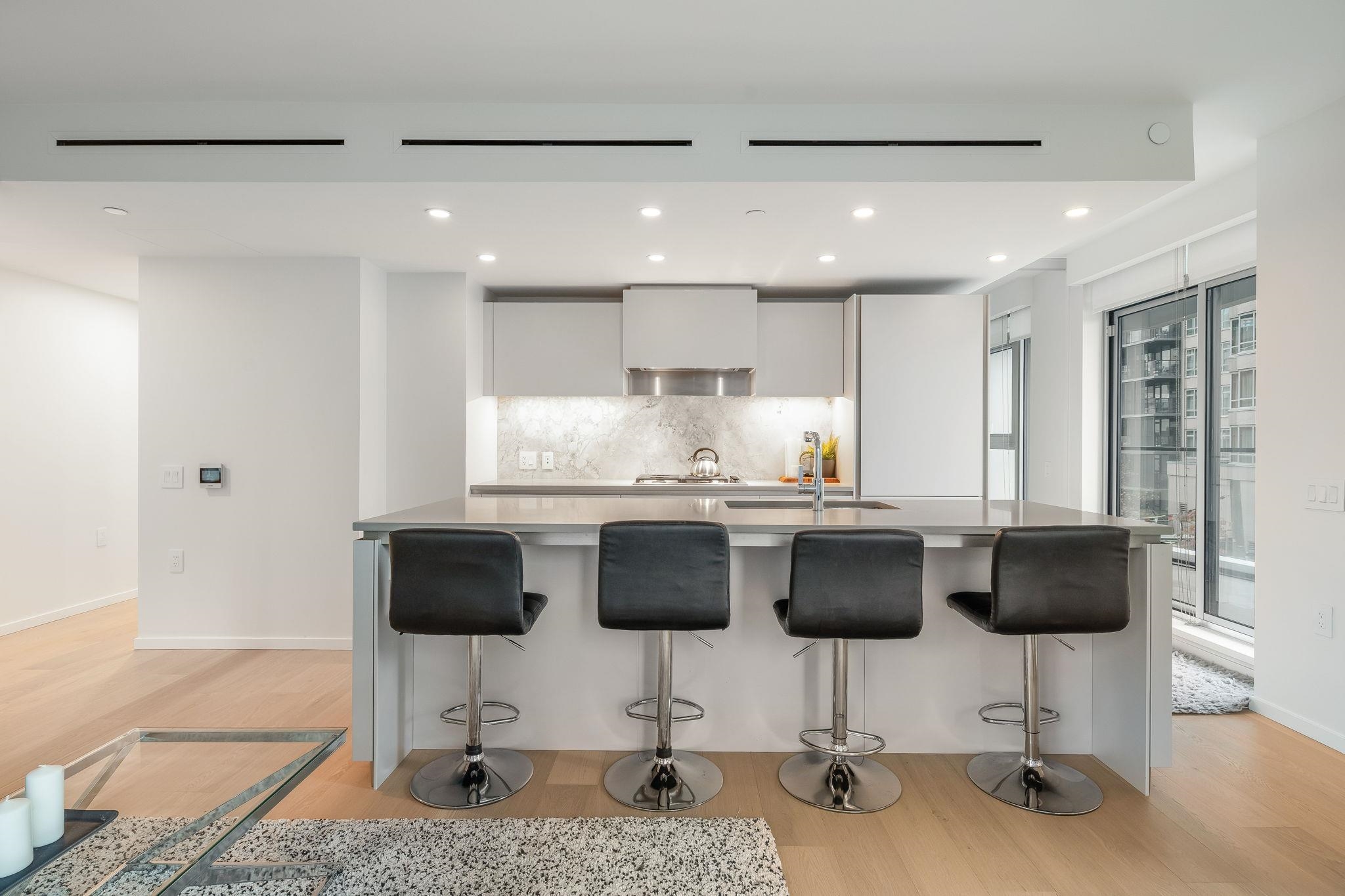 402-889 Pacific Street, Vancouver, BC, V6Z 1C3