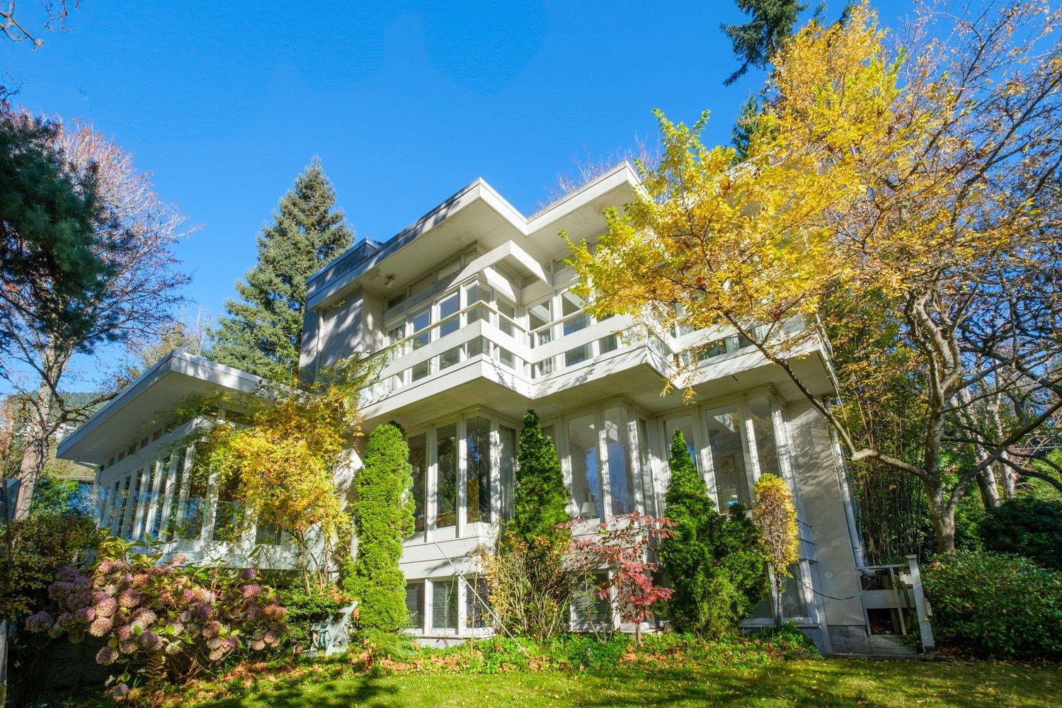 3215 Mathers Avenue, West Vancouver, BC, V7V 2K6