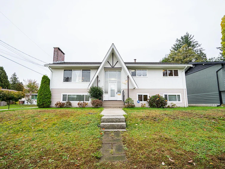 14496 109 Avenue, Surrey, BC, V3R 1Y1