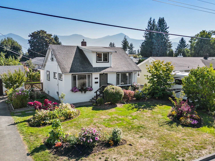 9356 Woodbine Street, Chilliwack, BC, V2P 5S7
