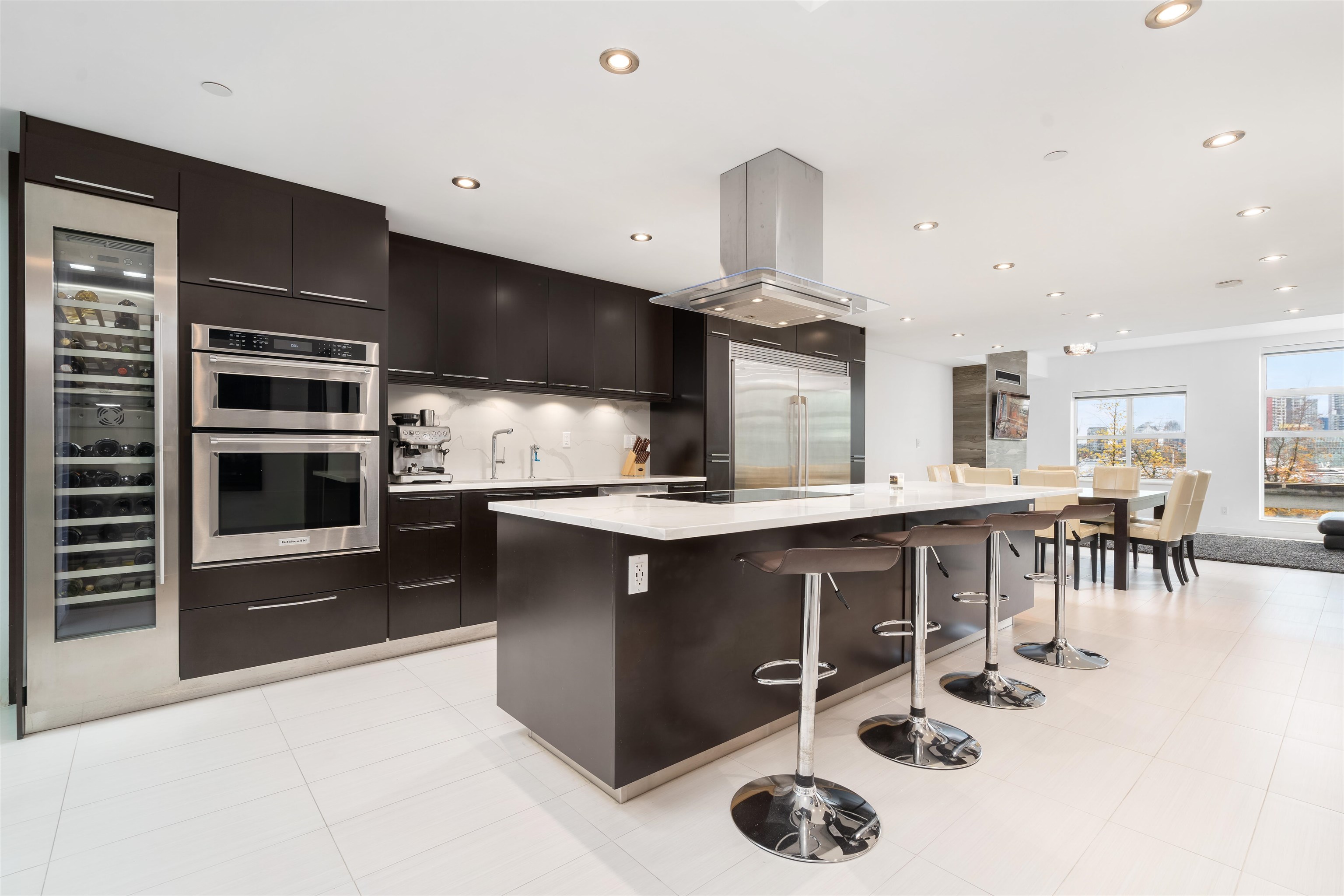 10-1182 Quebec Street, Vancouver, BC, V6A 4B2