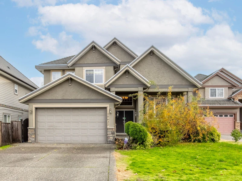 10632 Cherryhill Court, Surrey BC V4N 5L6