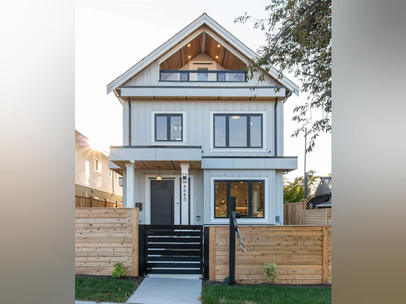 4645 Manor Street, Vancouver BC V5R 3X7