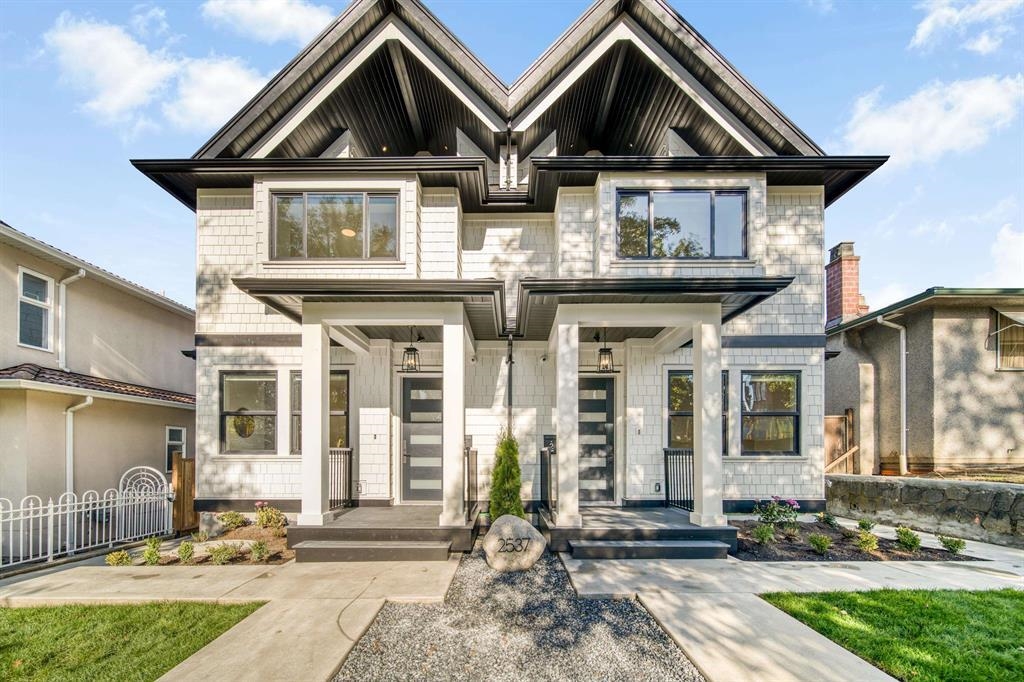 2-2537 E 20th Avenue, Vancouver, BC, V5M 2T5