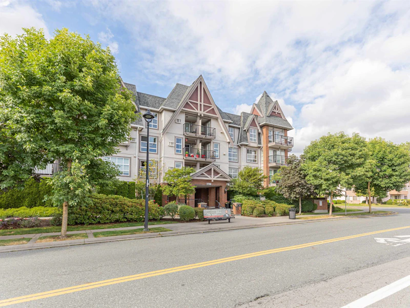 116 - 17769 57th Avenue, Surrey BC V3S 1H1