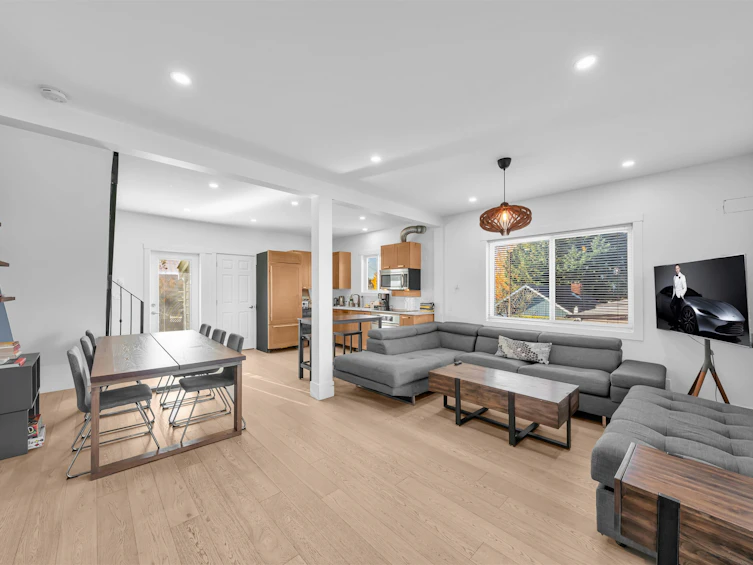 3316 E Georgia Street, Vancouver, BC, V5K 2L4