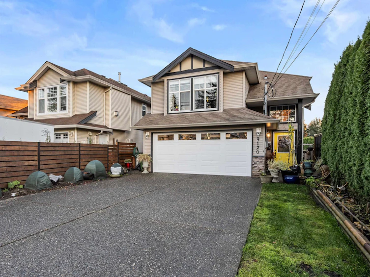 2-9120 Broadway Street, Chilliwack, BC, V2P 5W3