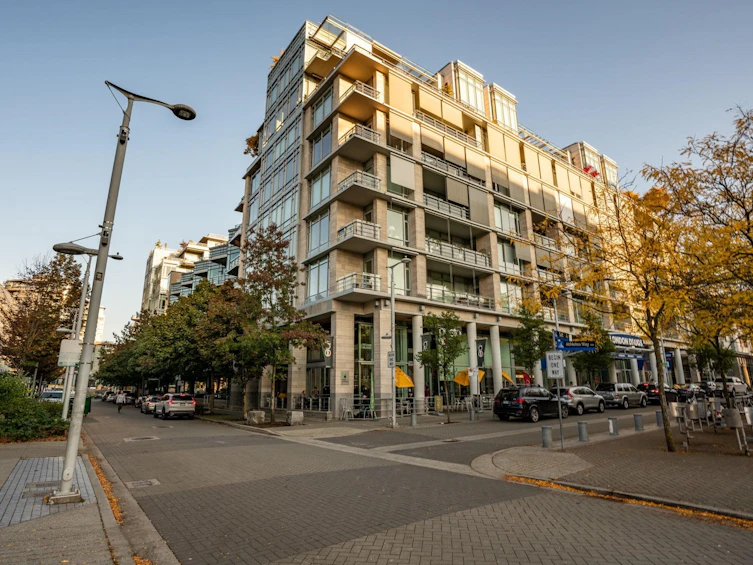 304-12 Athletes Way, Vancouver, BC, V5Y 0B5