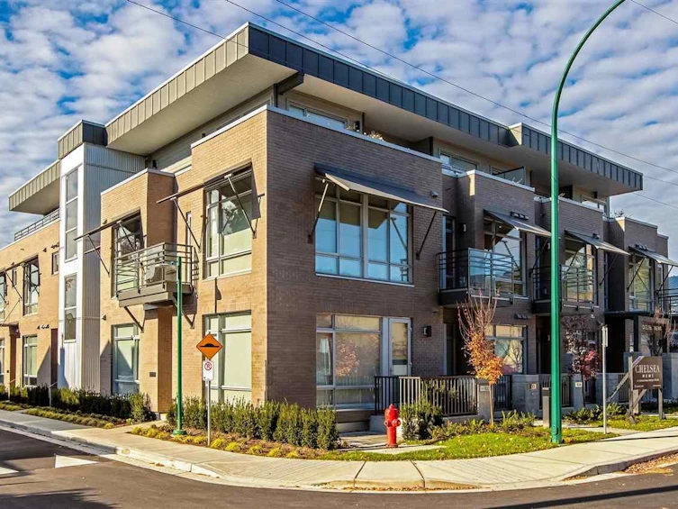 101-1591 Bowser Avenue, North Vancouver, BC, V7P 2Y4
