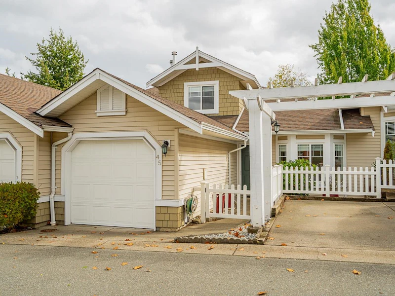 45 - 6488 168th Street, Surrey BC V3S 8Z1