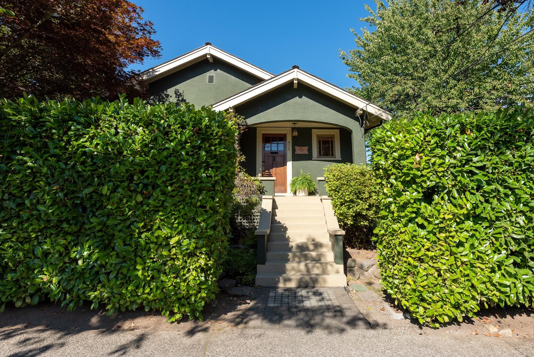 415 Third Street, New Westminster, BC, V3L 2S3