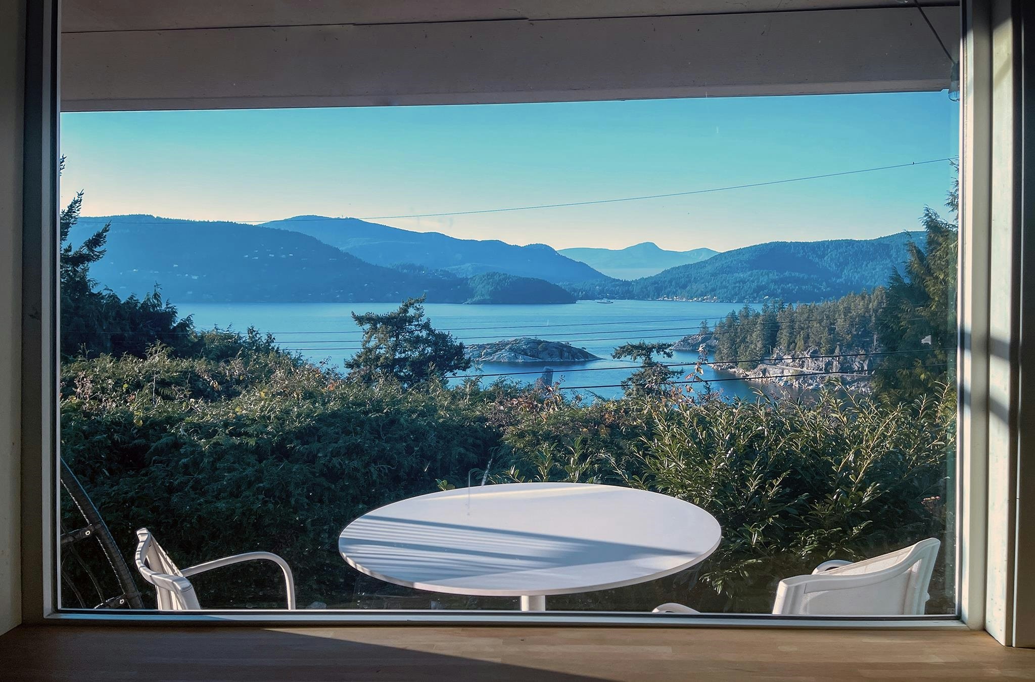 6182 Nelson Avenue, West Vancouver, BC, V7W 1Z9