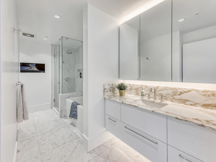 1206-1501 Foster Street, Surrey, BC, V4B 0C3 - 12