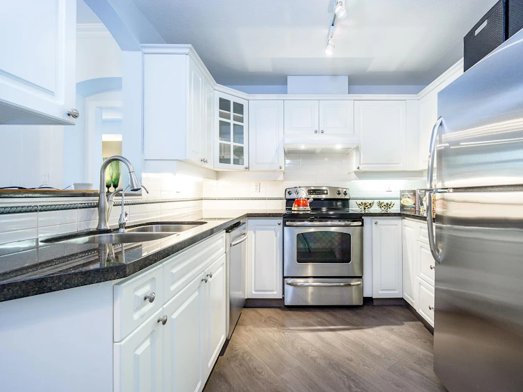 332-5835 Hampton Place, Vancouver, BC, V6T 2G2 - 11