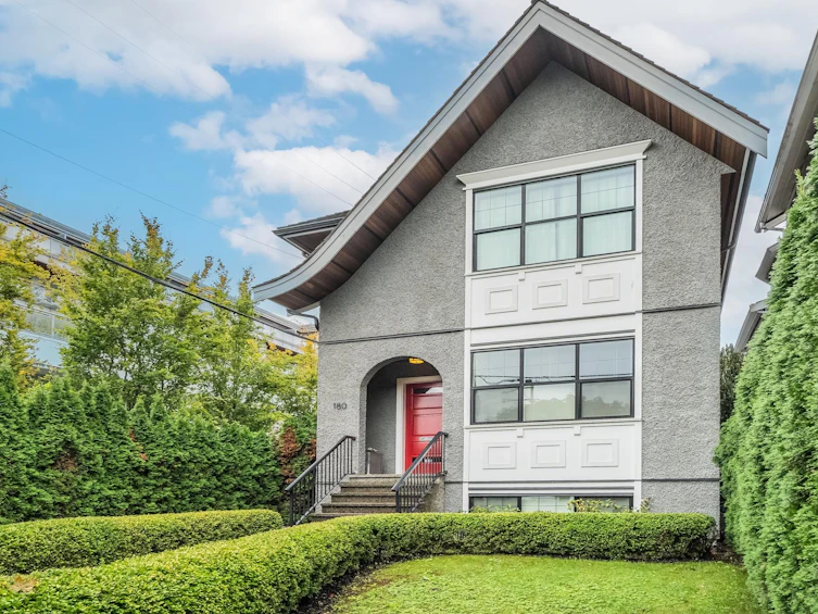 180 E 17th Avenue, Vancouver, BC, V5V 1A4