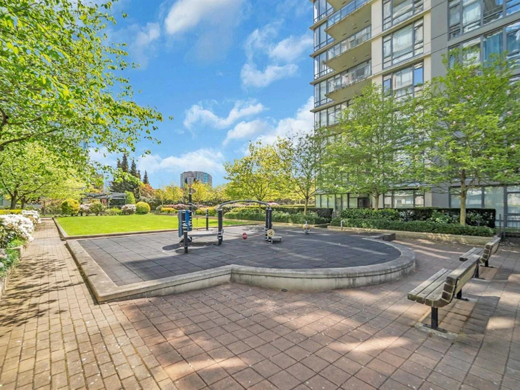 302-7360 Elmbridge Way, Richmond, BC, V6X 0A5 - 4