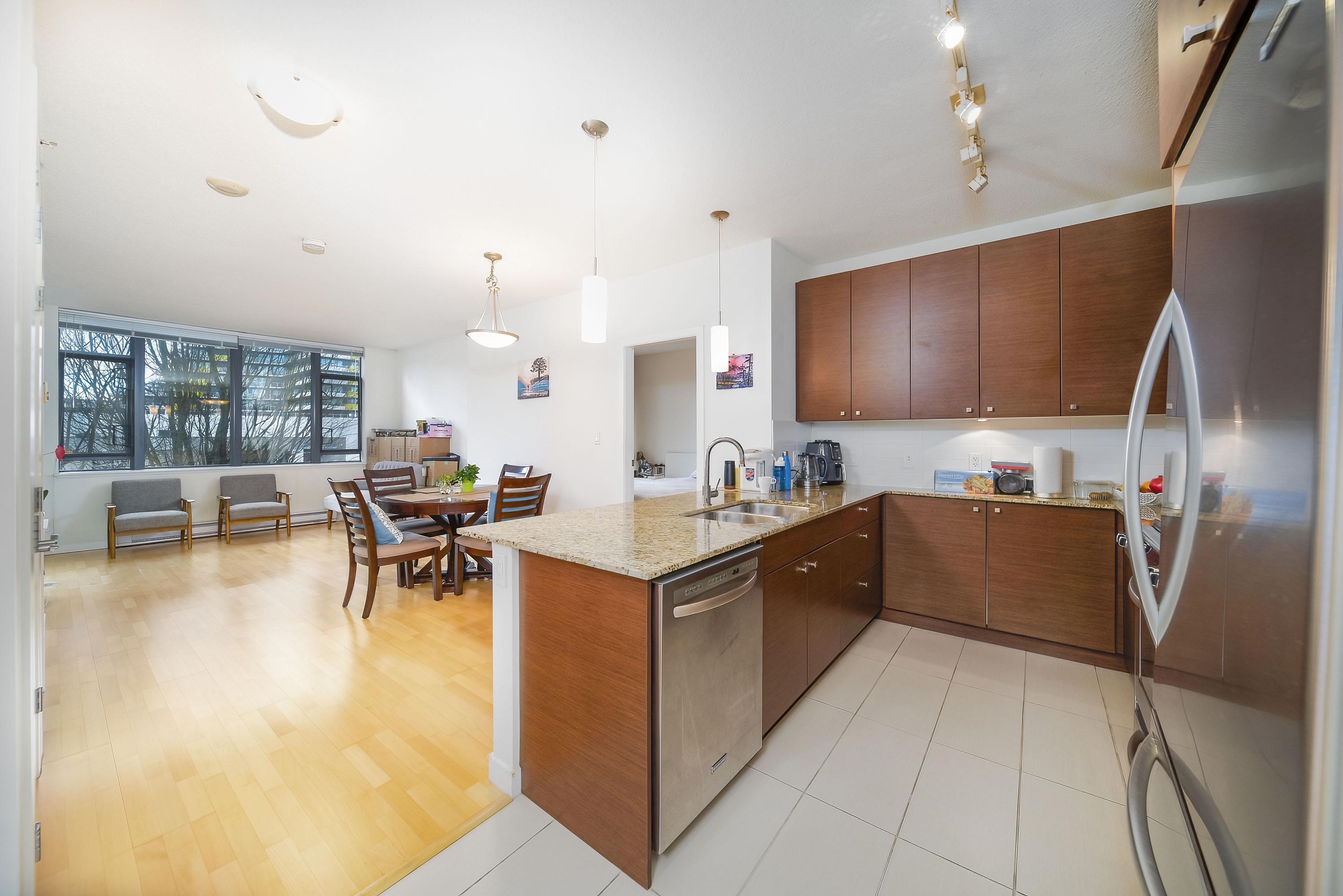 302-7360 Elmbridge Way, Richmond, BC, V6X 0A5 - 11