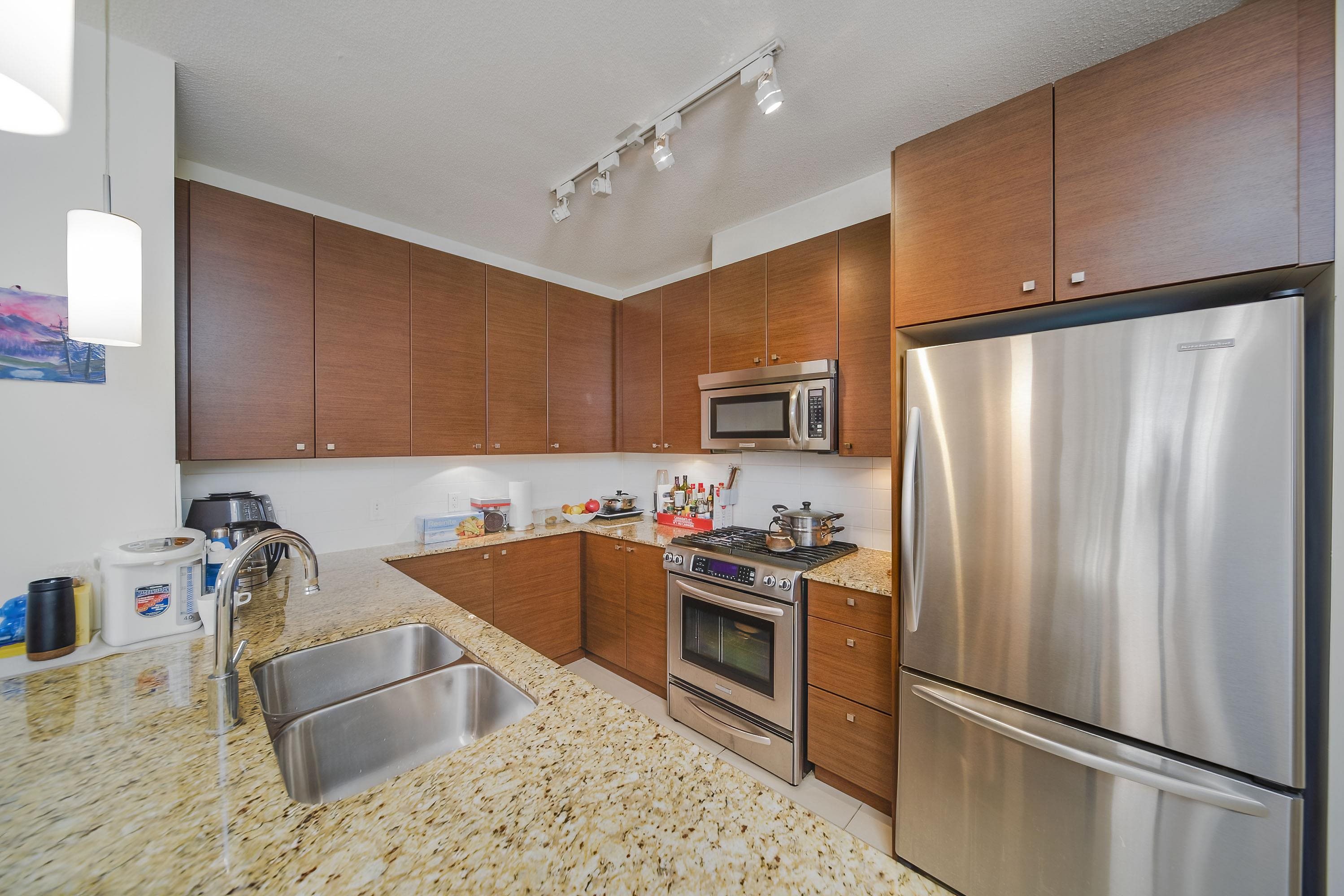 302-7360 Elmbridge Way, Richmond, BC, V6X 0A5 - 16