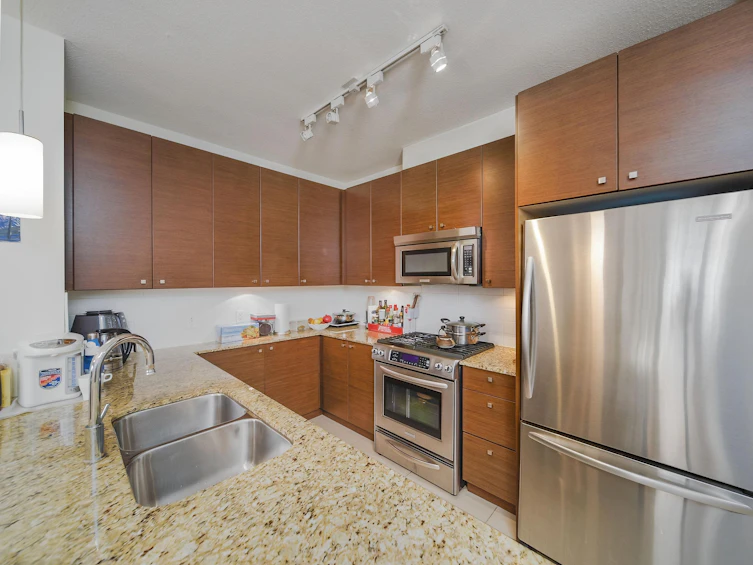 302-7360 Elmbridge Way, Richmond, BC, V6X 0A5 - 16