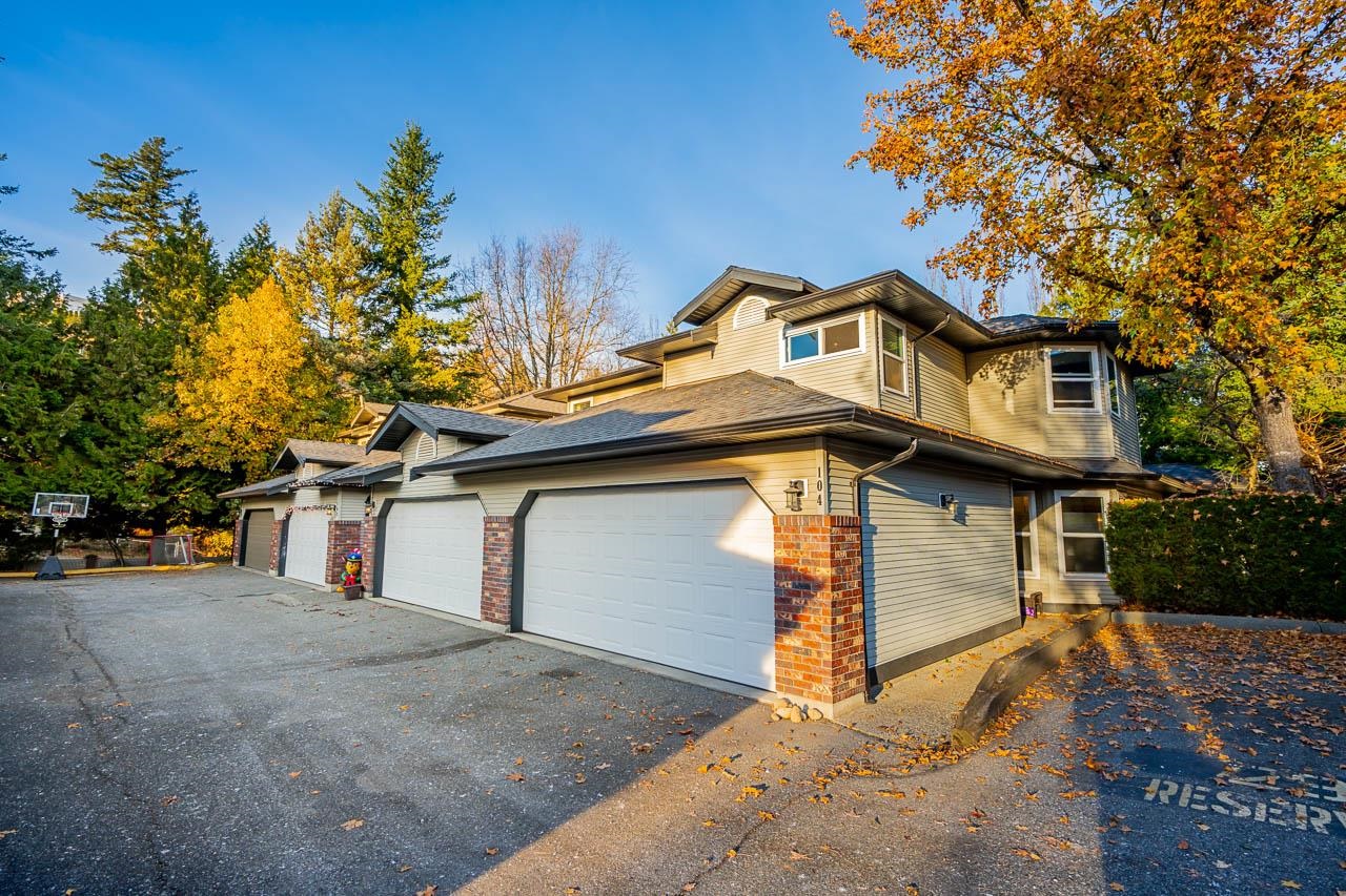 104-36060 Old Yale Road, Abbotsford, BC, V3G 2E9