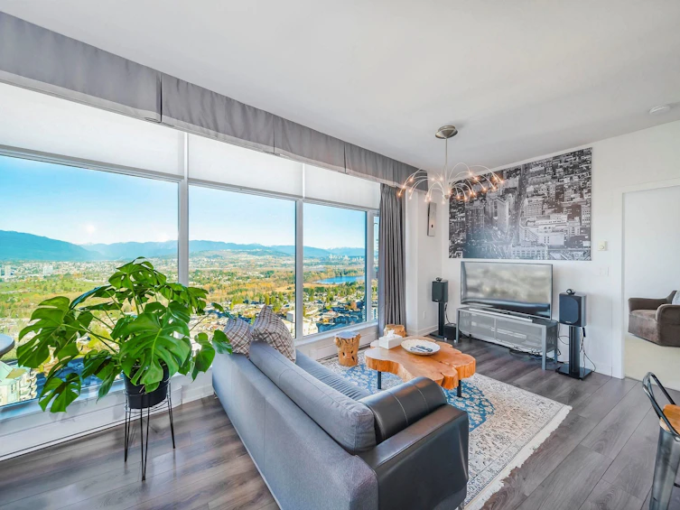 3703-4688 Kingsway, Burnaby, BC, V5H 0E9