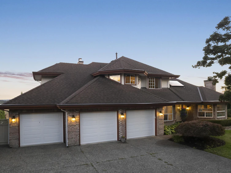 16512 77a Avenue, Surrey, BC, V4N 0L4