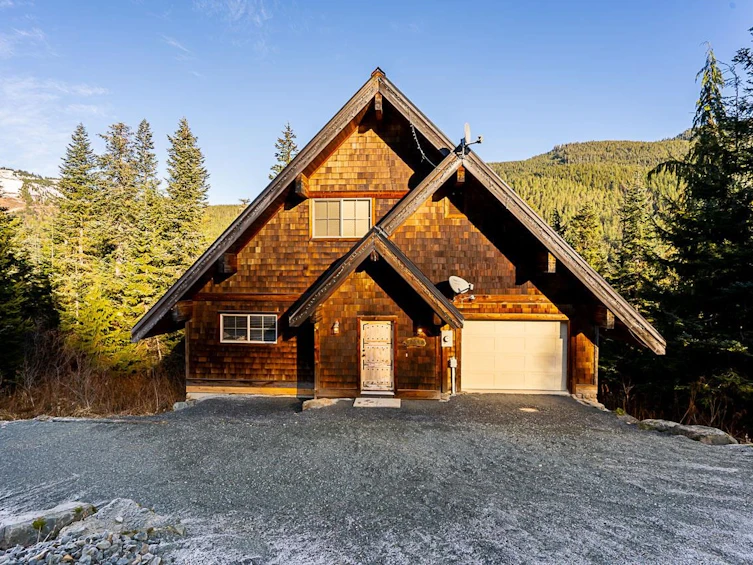 20548 Edelweiss Drive, Mission, BC, V0M 1A1