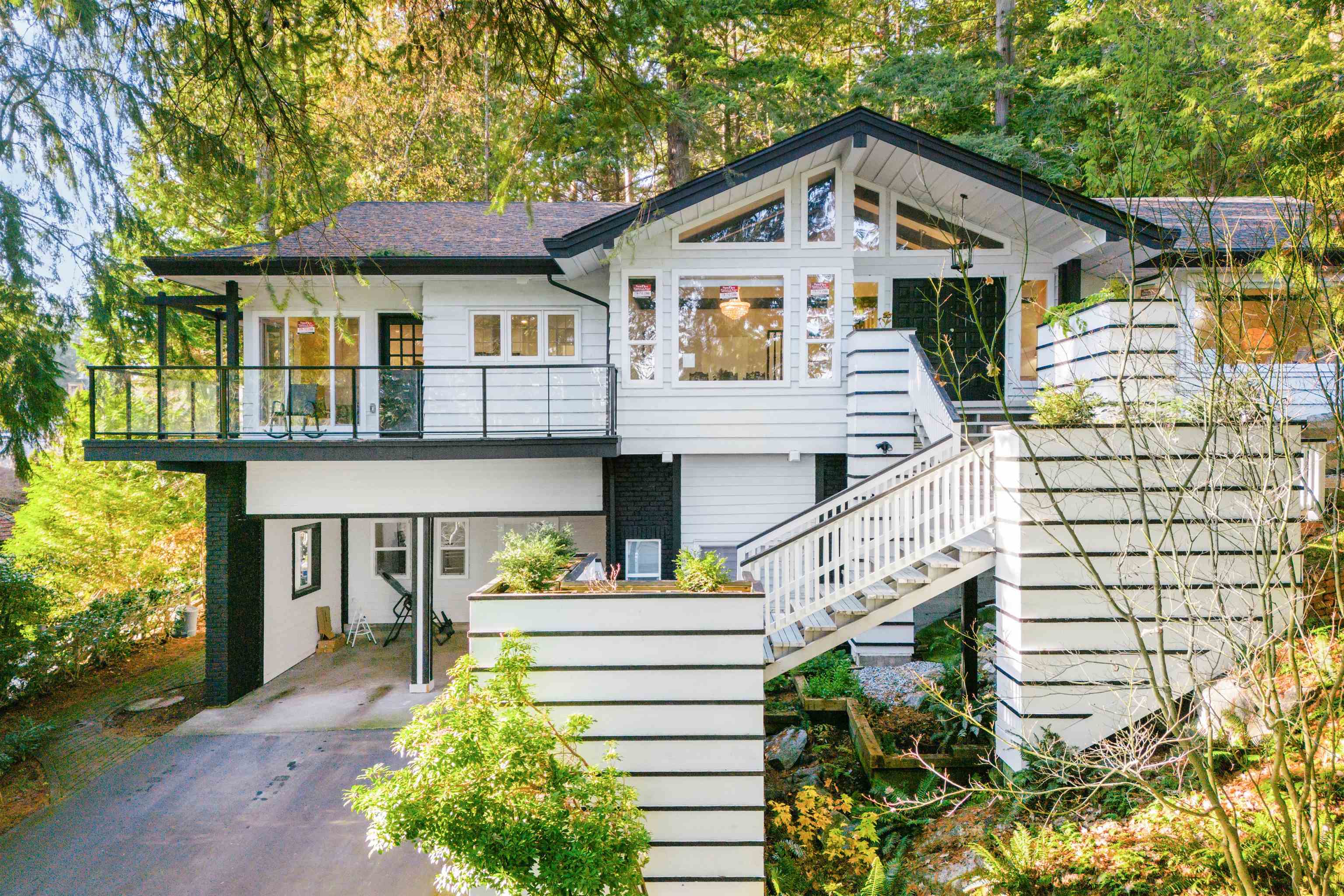 4621 Caulfeild Drive, West Vancouver, BC, V7W 1E9