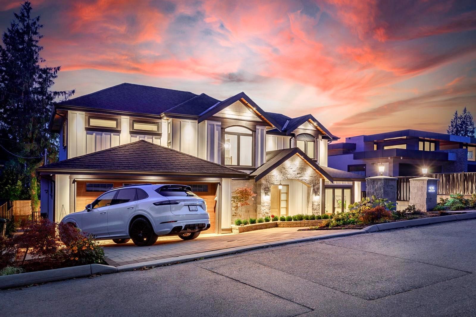 939 Forest Hills Drive, North Vancouver, BC, V7R 1M9