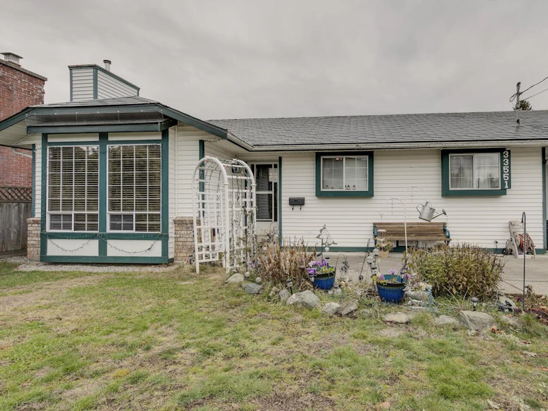 33551 9th Avenue, Mission BC V2V 2J3
