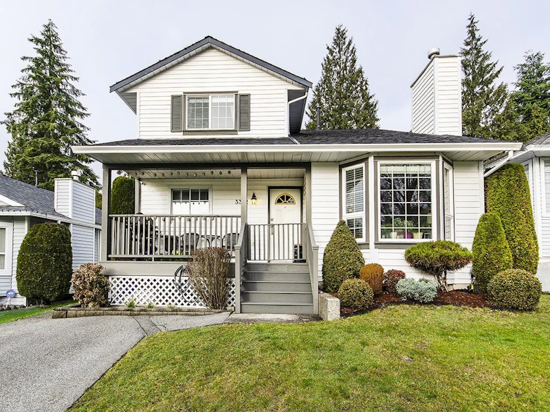 3372 Manning Crescent, North Vancouver BC V7H 2R7