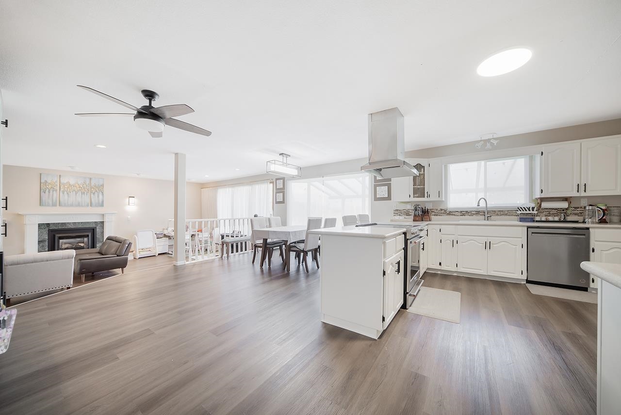 20295 Powell Avenue, Maple Ridge, BC, V2X 4N2