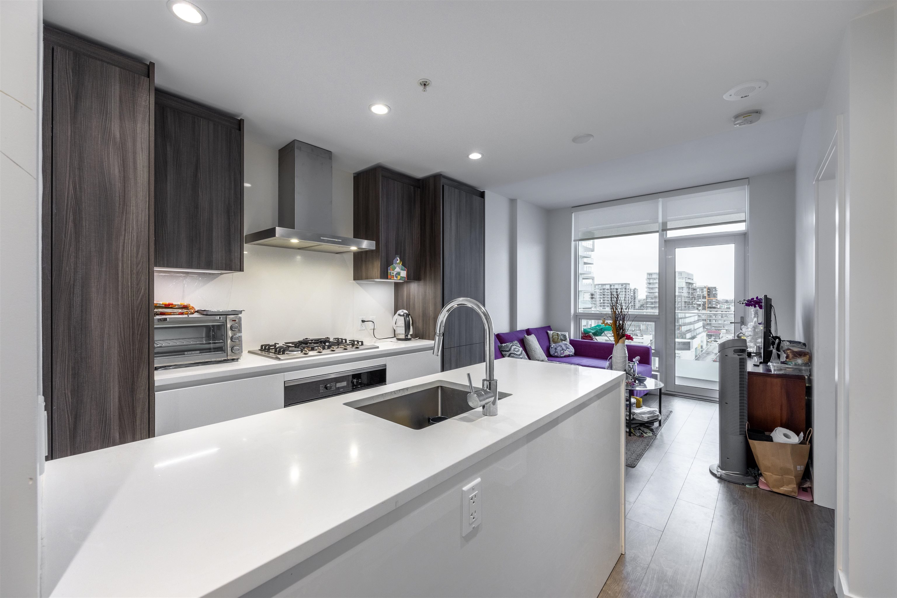1105-6320 No. 3 Road, Richmond, BC, V6Y 0L5 - 4