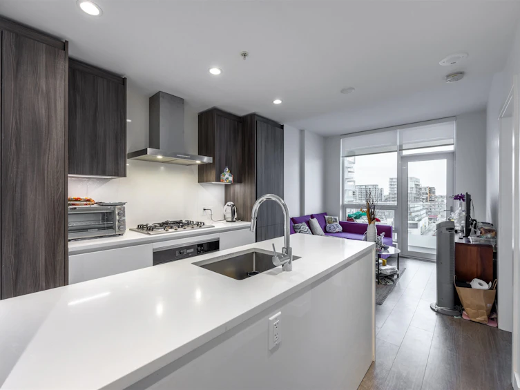 1105-6320 No. 3 Road, Richmond, BC, V6Y 0L5 - 4