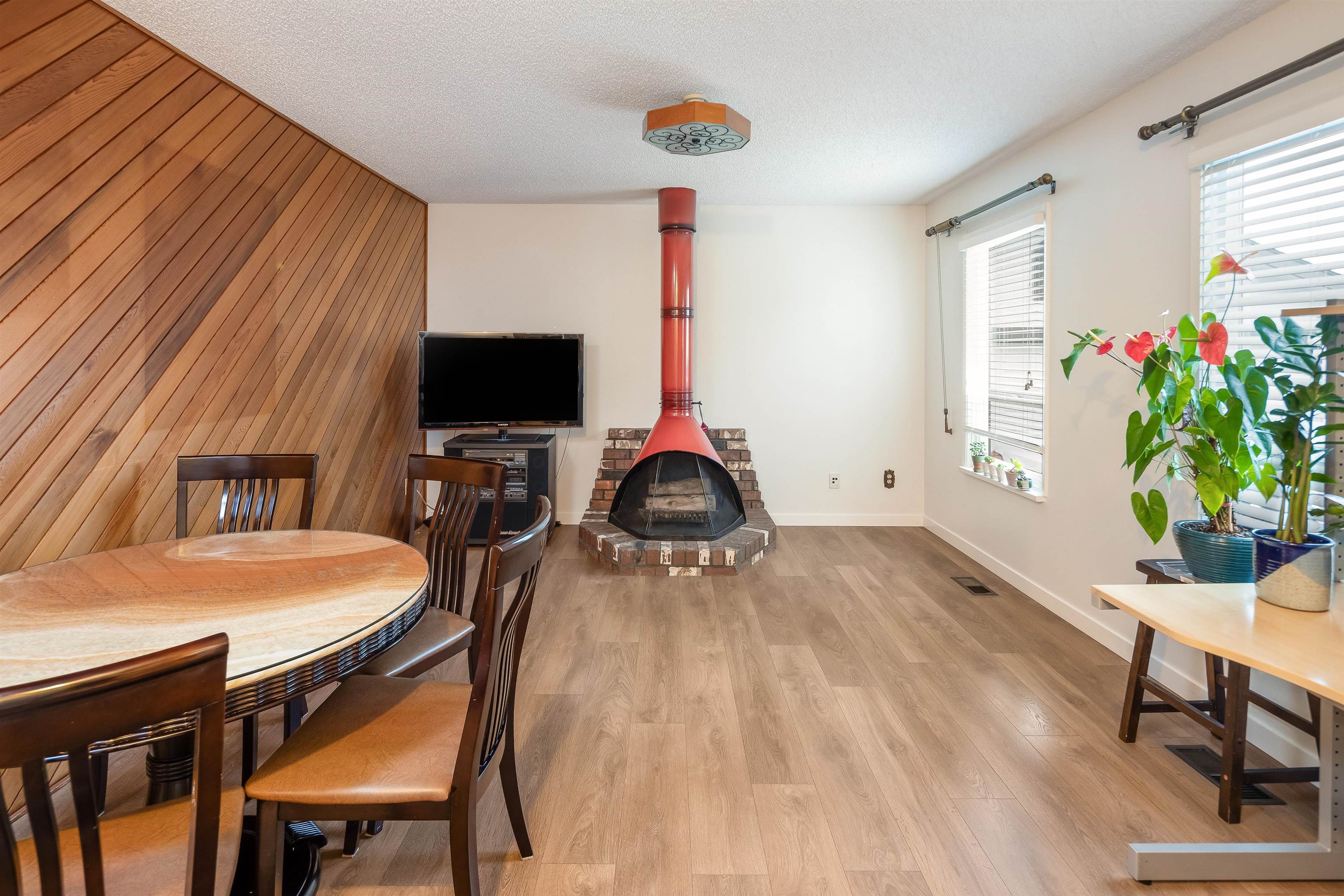 7720 No 1 Road, Richmond, BC, V7C 1T6 - 4