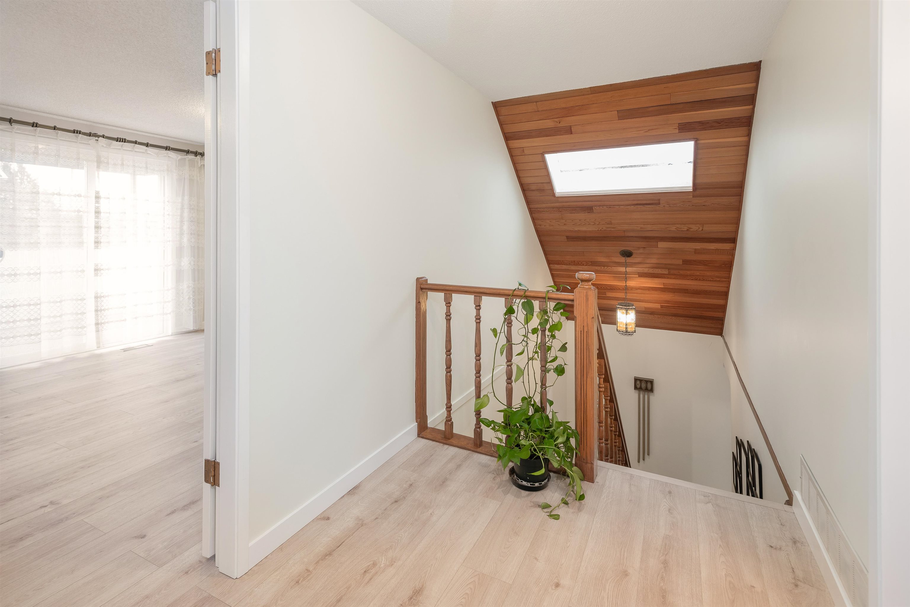 7720 No 1 Road, Richmond, BC, V7C 1T6 - 16
