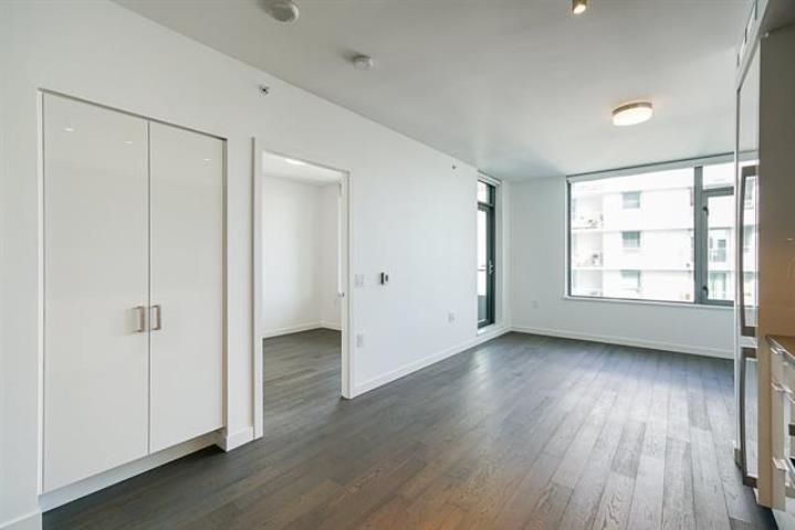 802-1688 Pullman Porter Street, Vancouver, BC, V6A 0H3 - 5