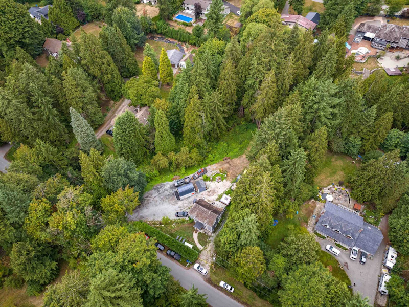 18957 86th Avenue, Surrey BC V4N 6E3
