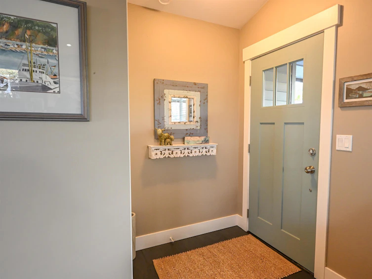 6251 Oracle Road, Sechelt, BC, V7Z 0N7 - 3