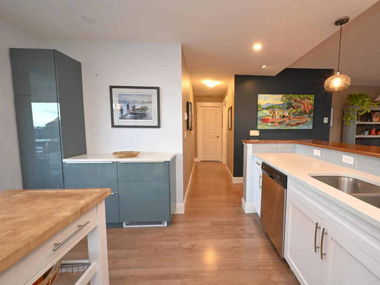 6251 Oracle Road, Sechelt, BC, V7Z 0N7 - 10