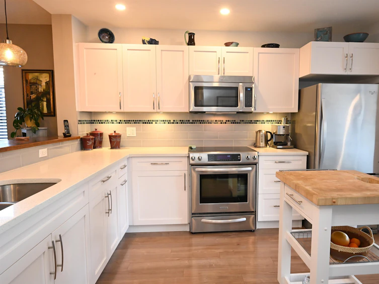 6251 Oracle Road, Sechelt, BC, V7Z 0N7 - 13