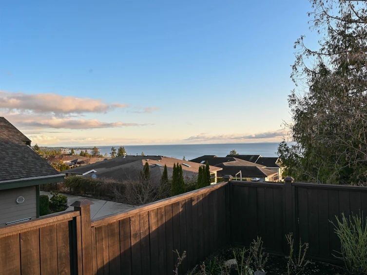 6251 Oracle Road, Sechelt, BC, V7Z 0N7 - 16