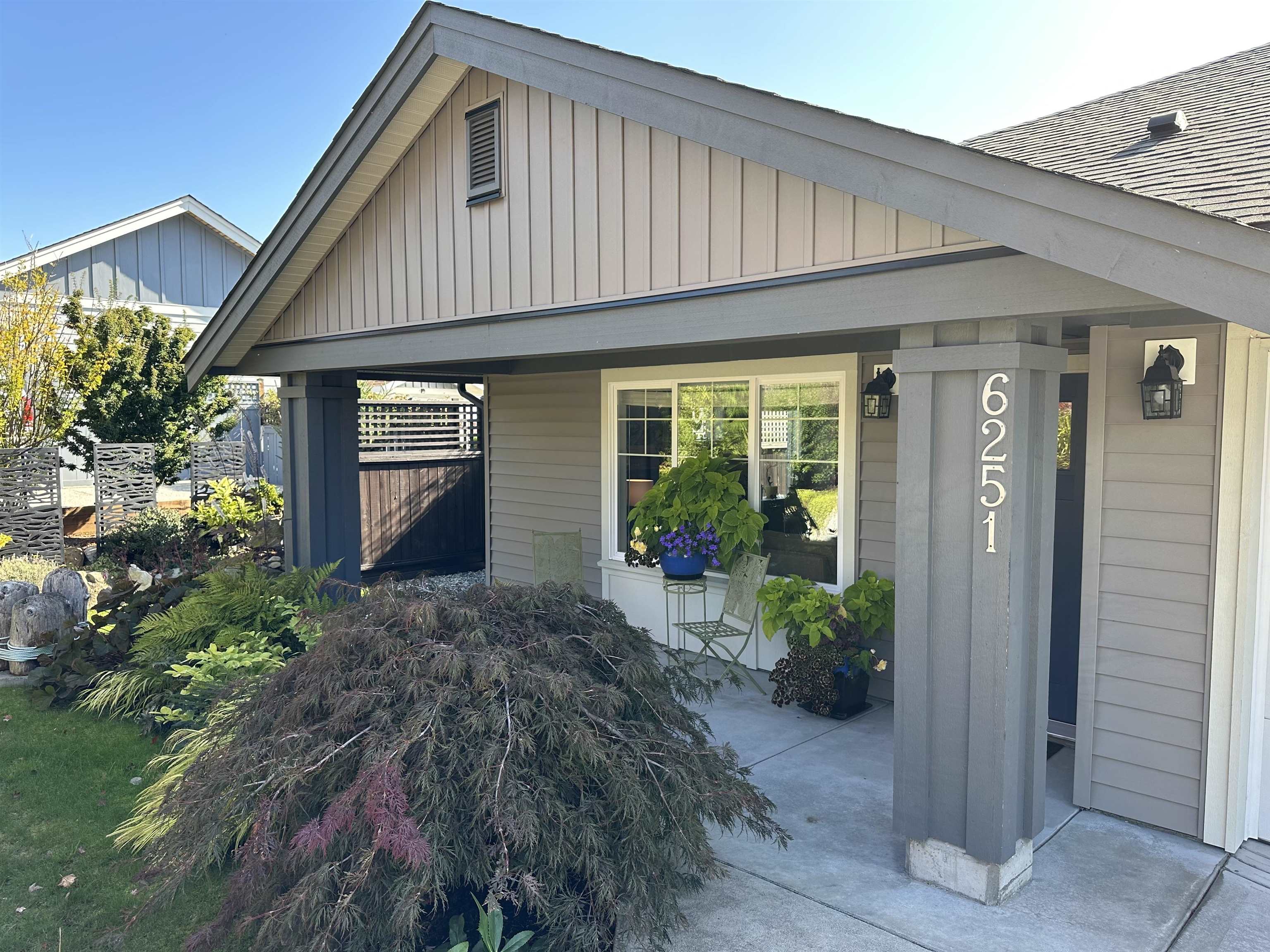 6251 Oracle Road, Sechelt, BC, V7Z 0N7 - 36