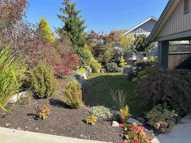 6251 Oracle Road, Sechelt, BC, V7Z 0N7 - 40