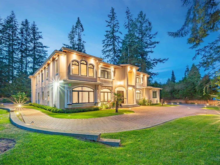 13885 18 Avenue, Surrey, BC, V4A 1W6