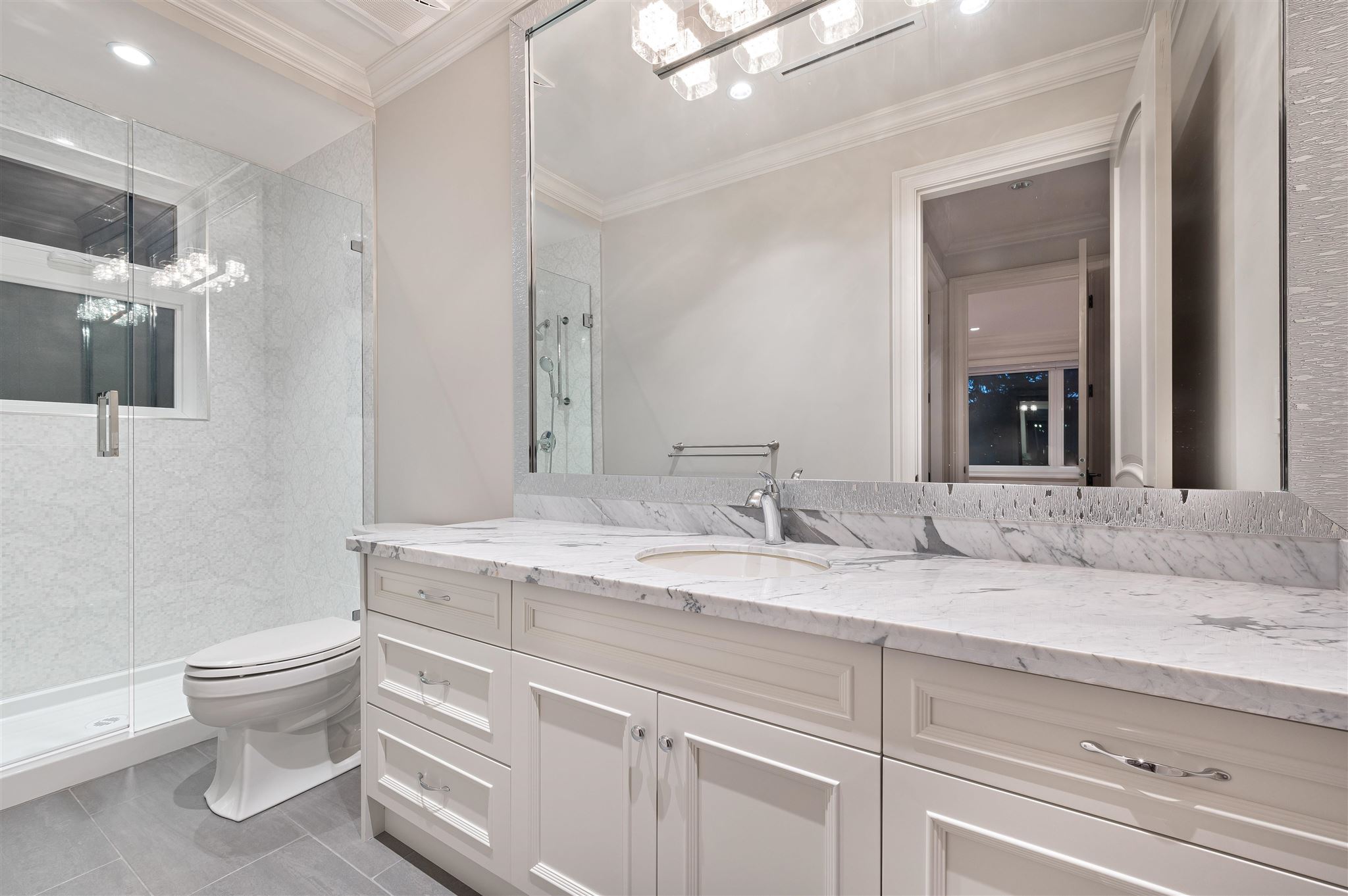 13885 18 Avenue, Surrey, BC, V4A 1W6 - 22