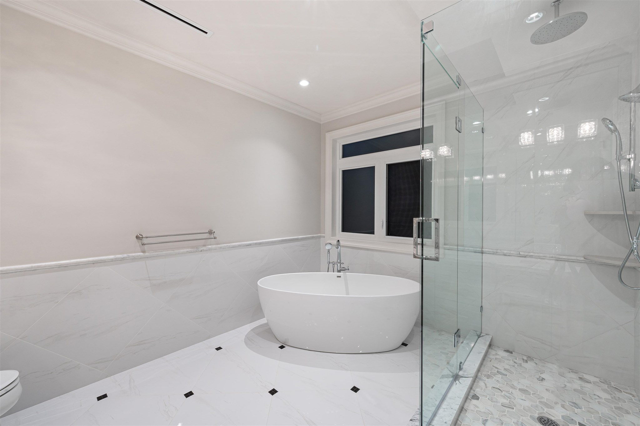 13885 18 Avenue, Surrey, BC, V4A 1W6 - 24