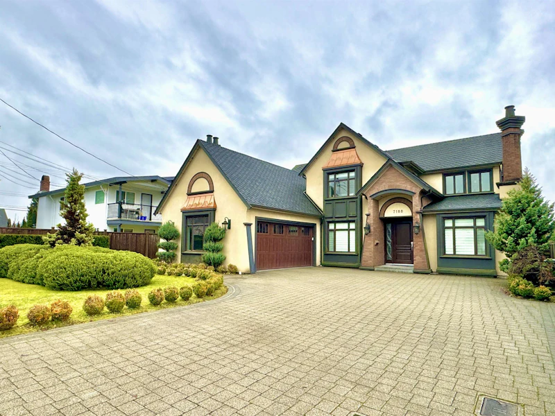 7188 Kitchener Street, Burnaby BC V5A 1L3