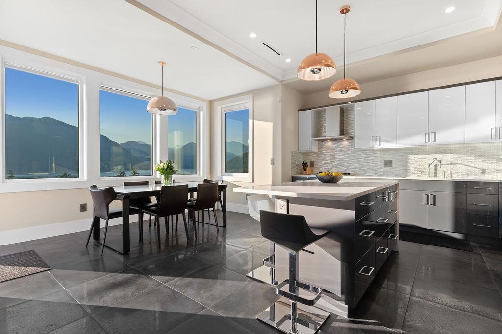 660 Ocean Crest Drive, West Vancouver, BC, V0N 3Z2 - 9