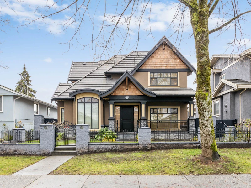 3832 Nithsdale Street, Burnaby BC V5G 1P6